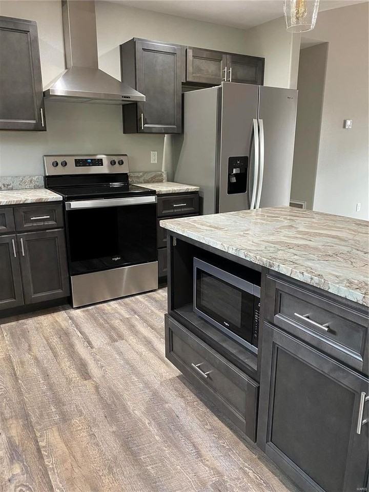 102 Alpine - Photo 3 of 12
