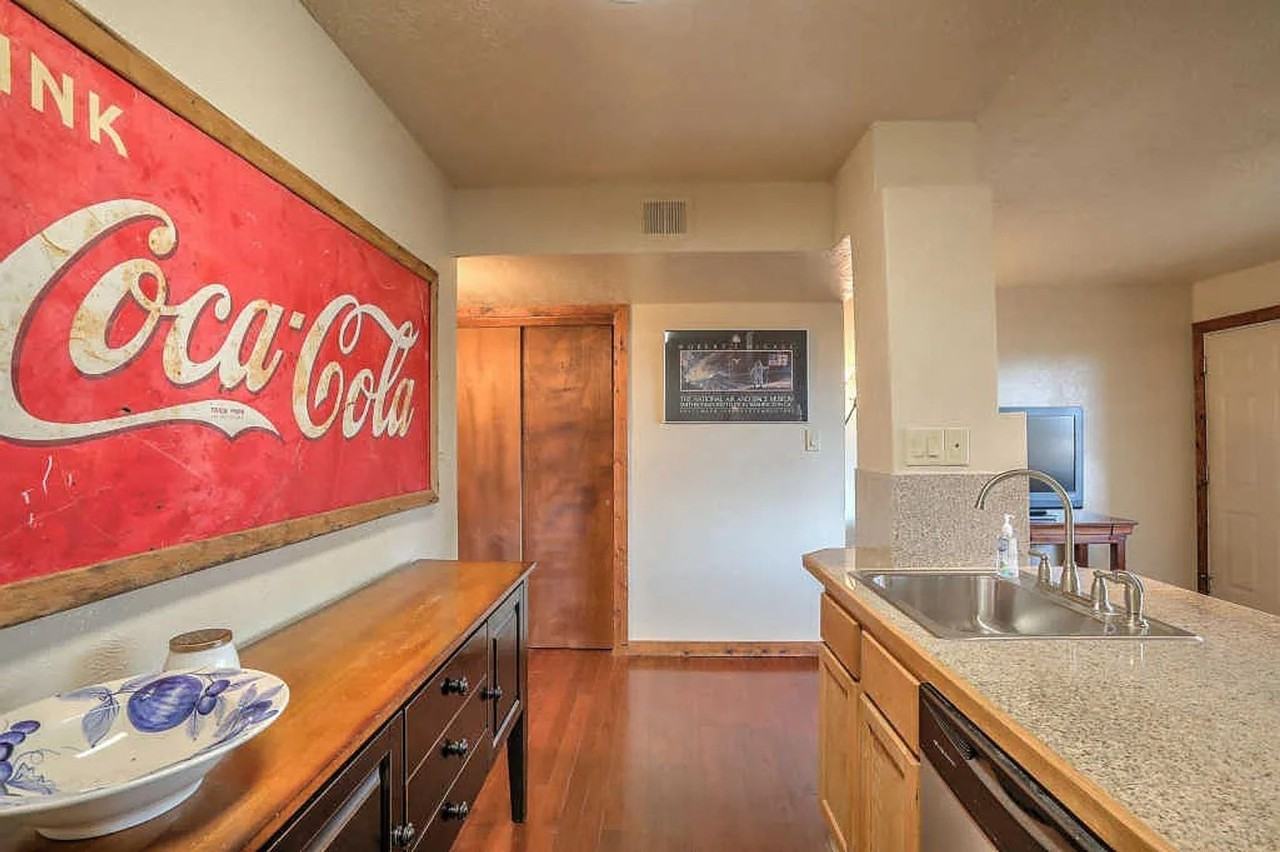 4200 Montgomery Blvd Ne - Photo 6 of 9