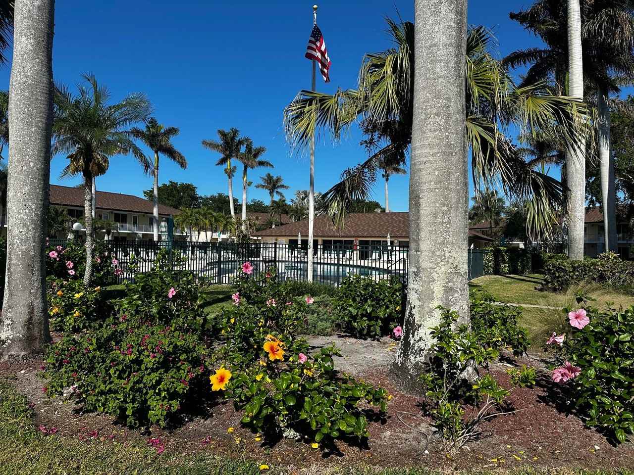 167 167 N. Collier Blvd. O 5 - Photo 4 of 14