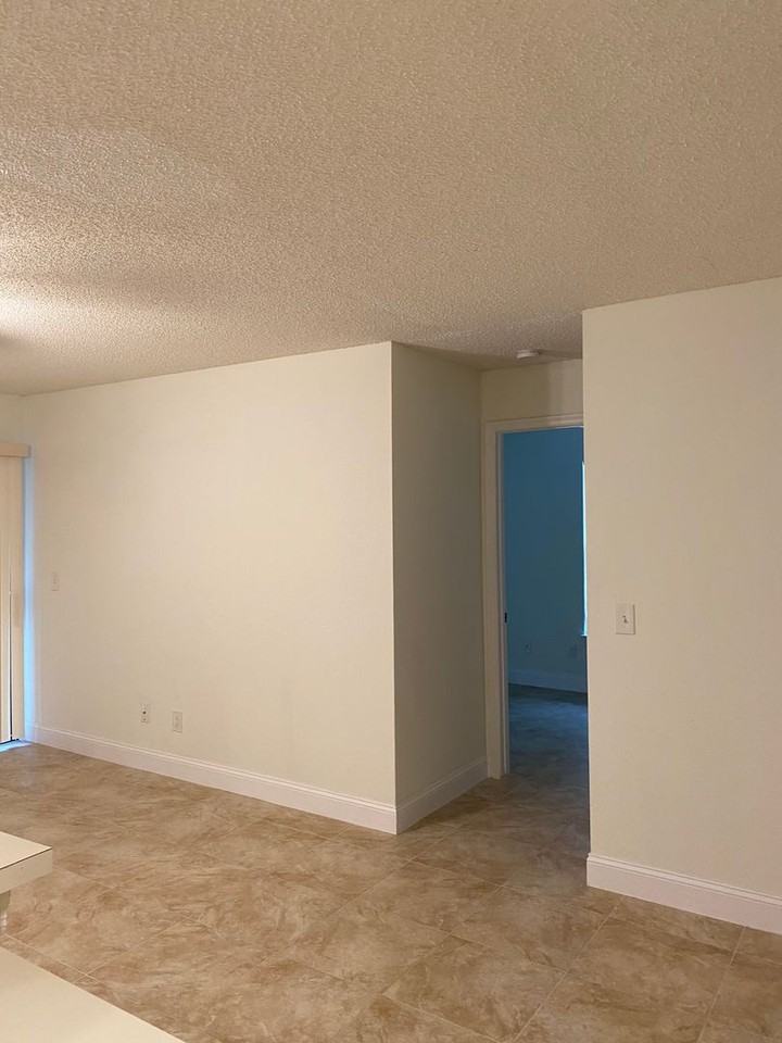 2118 Arbour Walk Cir - Photo 3 of 17