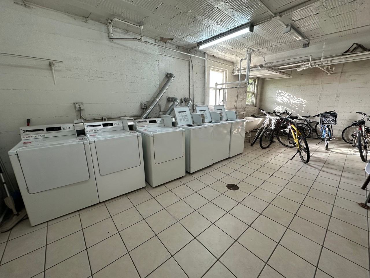 829 N. Cass - Photo 2 of 44