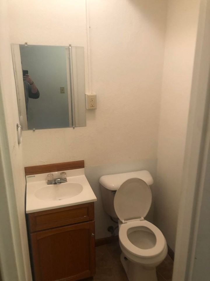 930 West 3rd Street - Photo 4 of 9