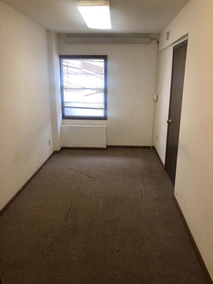 930 West 3rd Street - Photo 7 of 9