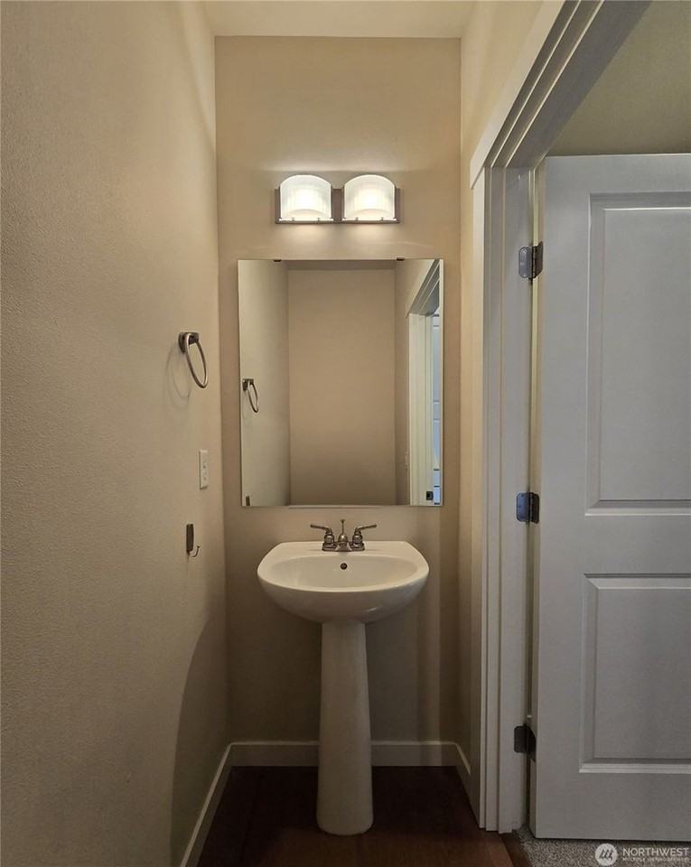 7006 134th Court Southeast #B - Photo 3 of 29