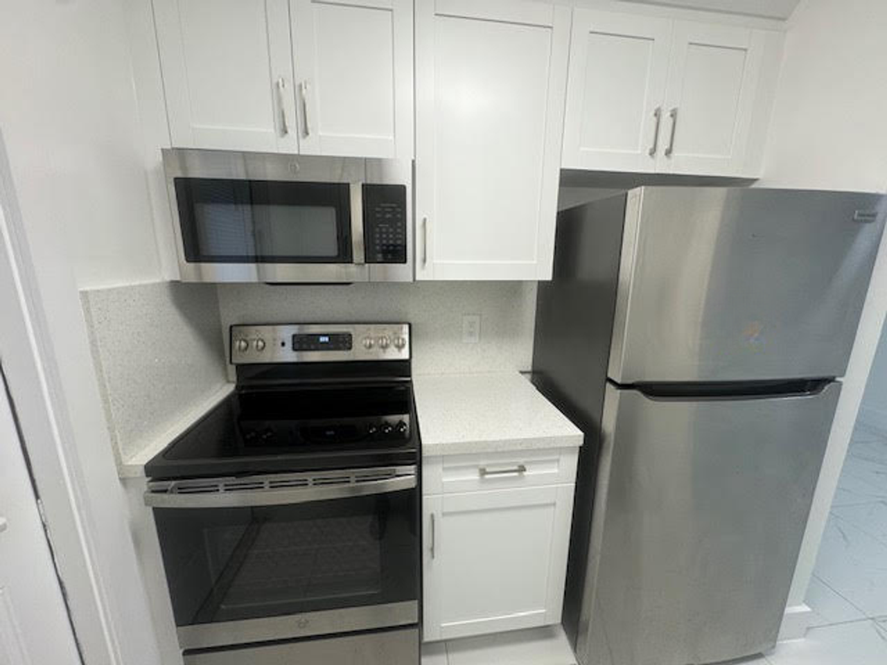 500 S Crescent Dr Hollywood, FL 33021 - Photo 2 of 7