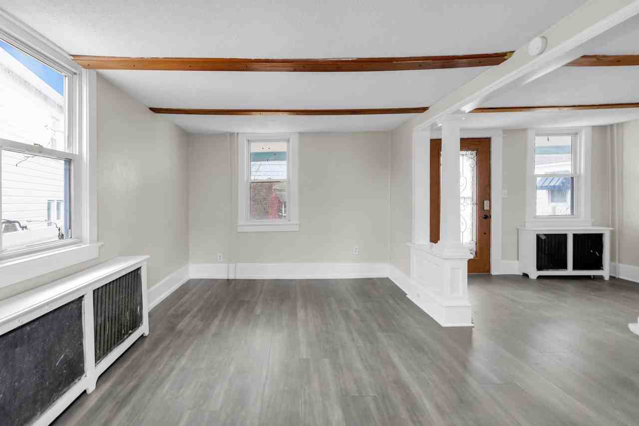 210 Roseto Ave - Photo 4 of 22