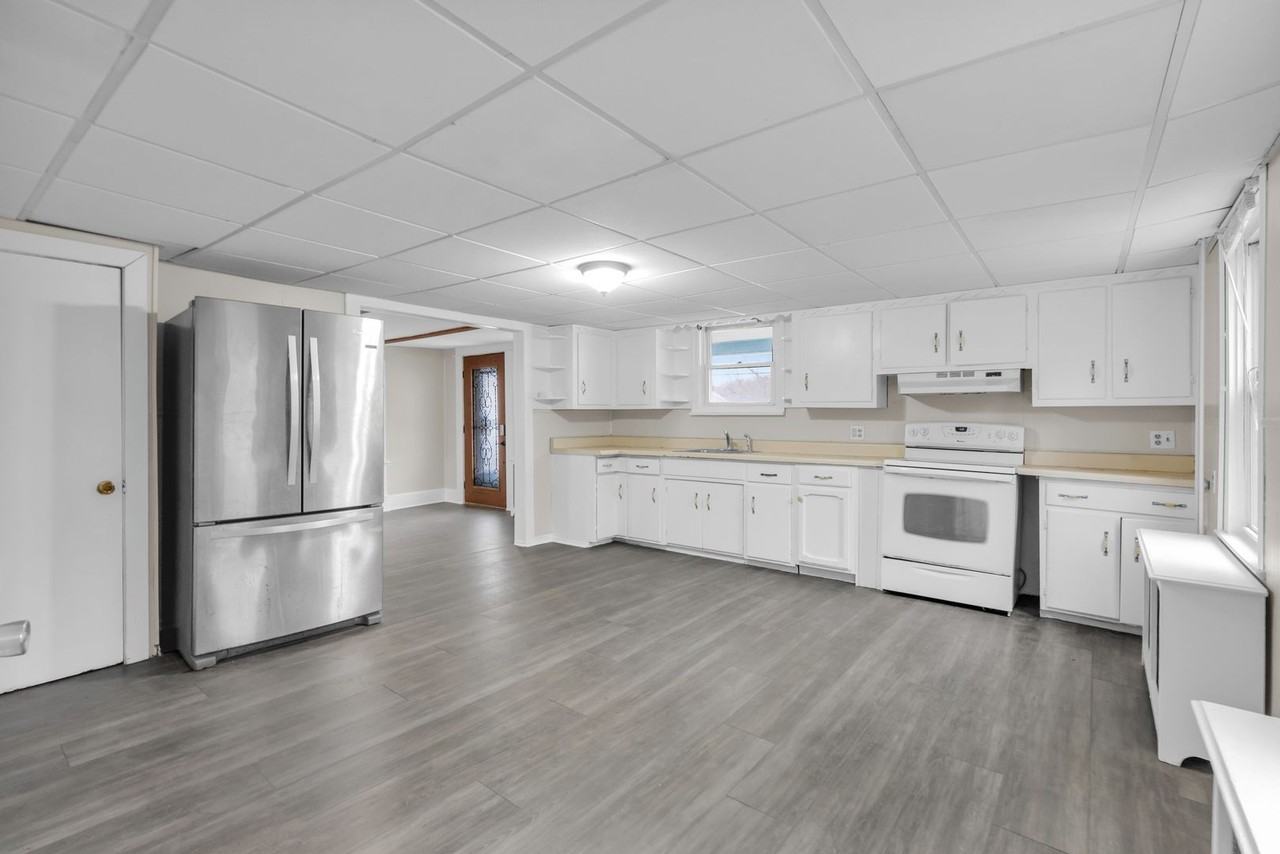 210 Roseto Ave - Photo 7 of 22