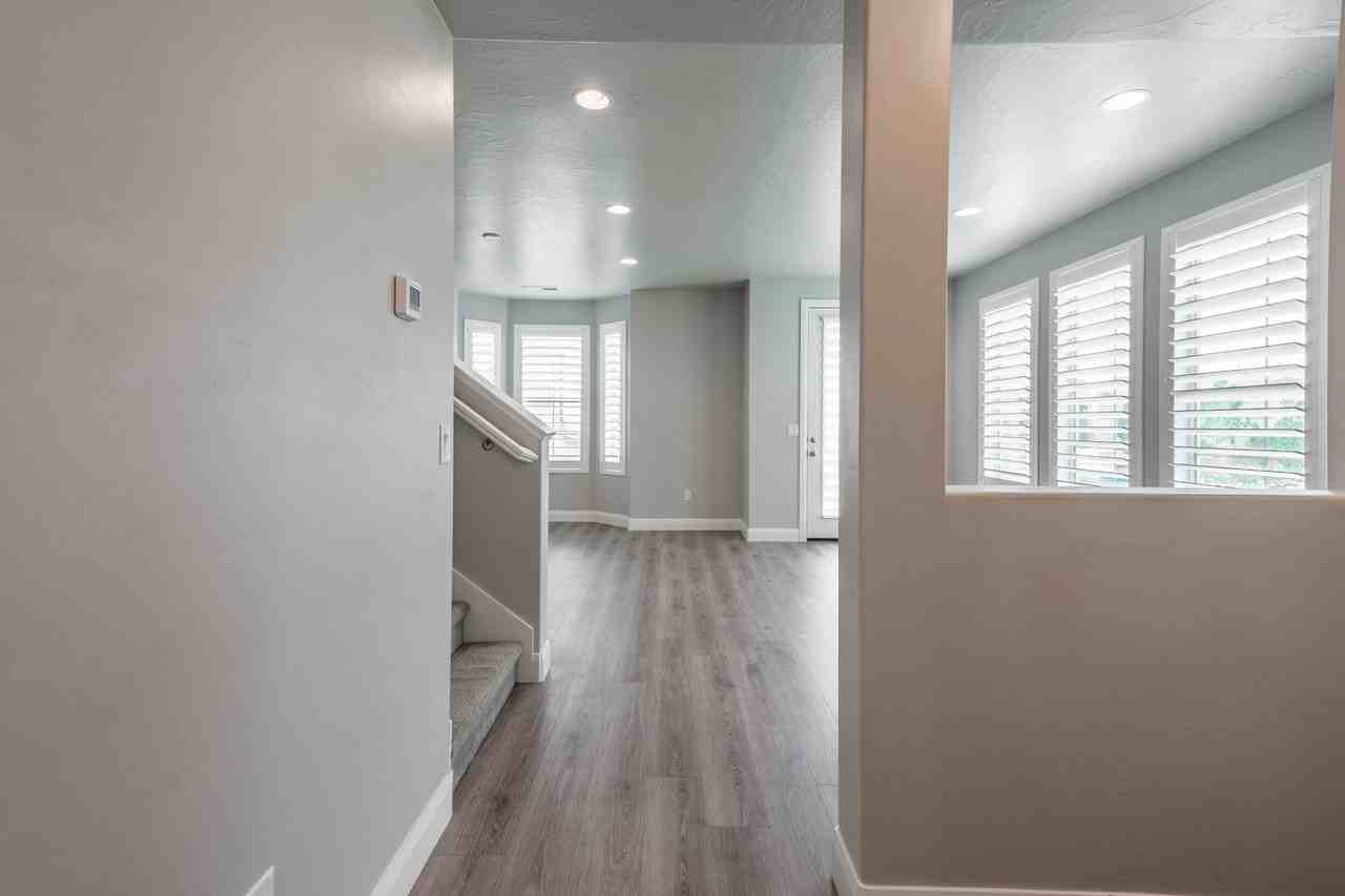 3665 S Sochi Ln - Photo 7 of 42