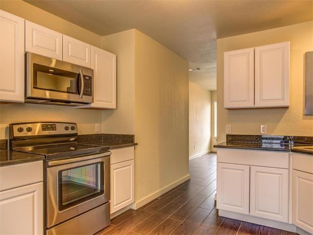 6403 Auburn Dr #B - Photo 4 of 17