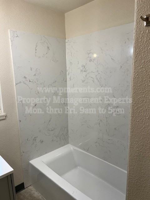 462 E Pine St #462 - Photo 3 of 10