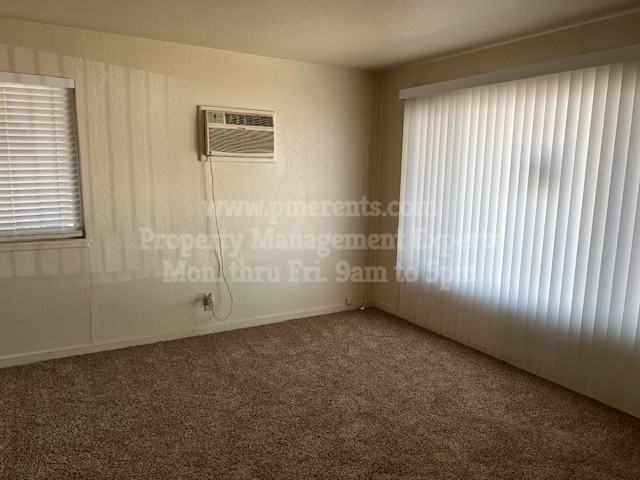 462 E Pine St #462 - Photo 4 of 10