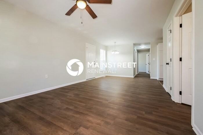 543 Richfield Rd - Photo 3 of 17