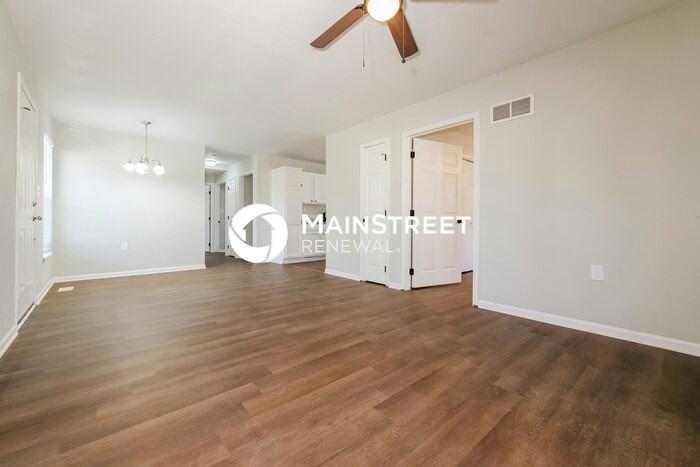 543 Richfield Rd - Photo 4 of 17