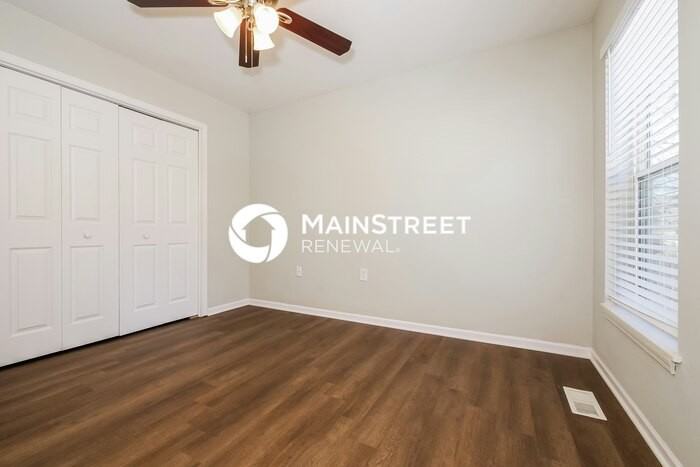 543 Richfield Rd - Photo 7 of 17