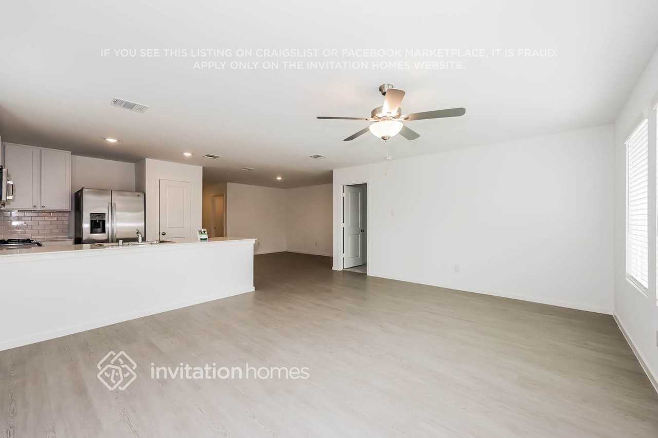 2819 Tennessee Walker Way - Photo 5 of 17