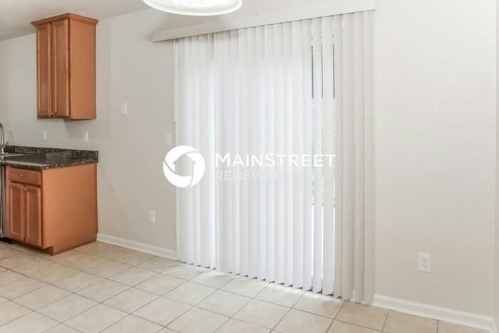 174 Ranier St - Photo 5 of 19