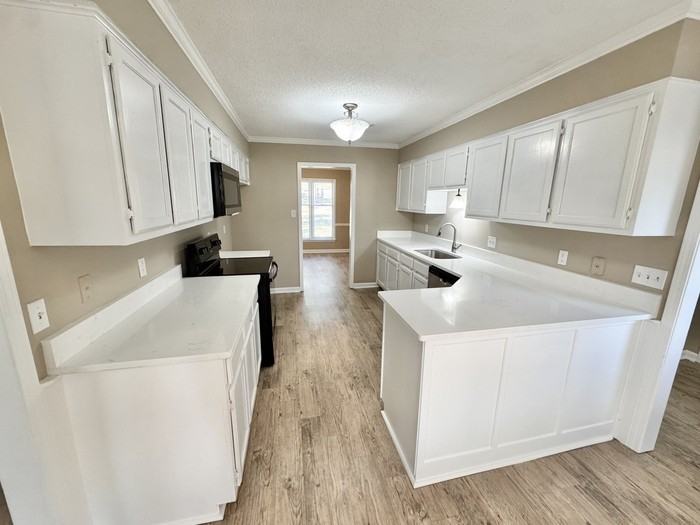 743 Concordia Dr - Photo 7 of 34