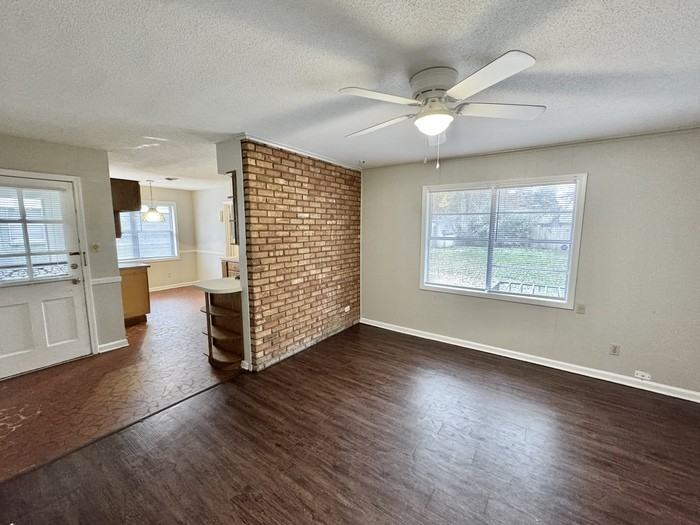 5129 Kittie Lee Ln - Photo 4 of 25