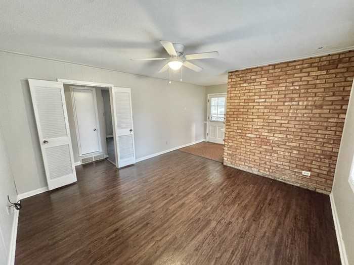 5129 Kittie Lee Ln - Photo 5 of 25