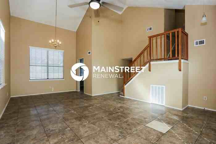 4149 Stinwick Ln - Photo 4 of 19