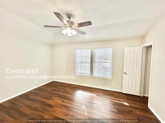 256 Creek Cove Drive - Photo 7 of 20