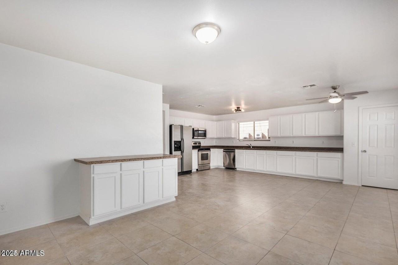 11836 West Rosewood Drive - Photo 2 of 21