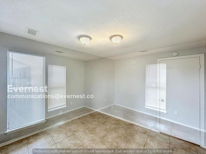 6220 Forestgate Rd - Photo 6 of 18