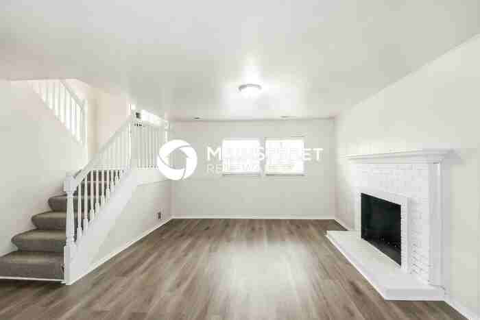 1638 Preston Park Lane - Photo 5 of 19