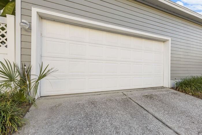 834 Lake Evalyn Dr - Photo 2 of 26