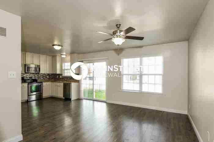 3105 Timberlodge Lndg - Photo 4 of 20