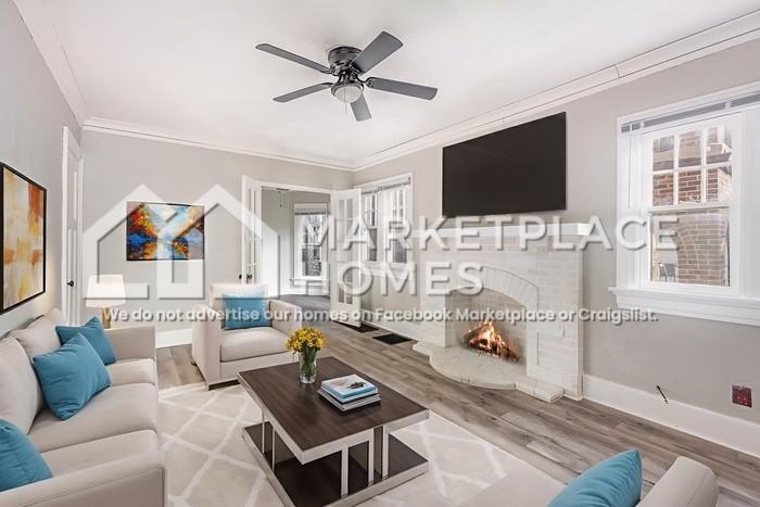 2716 N Main St #1 - Photo 4 of 18