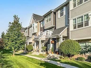 11914 Emery Village Drive North - Photo 6 of 29