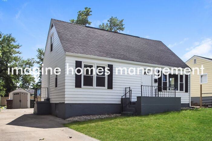 4511 Leslie Ave - Photo 4 of 15