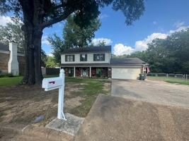 featured image of 2768 Welchlawn Cv