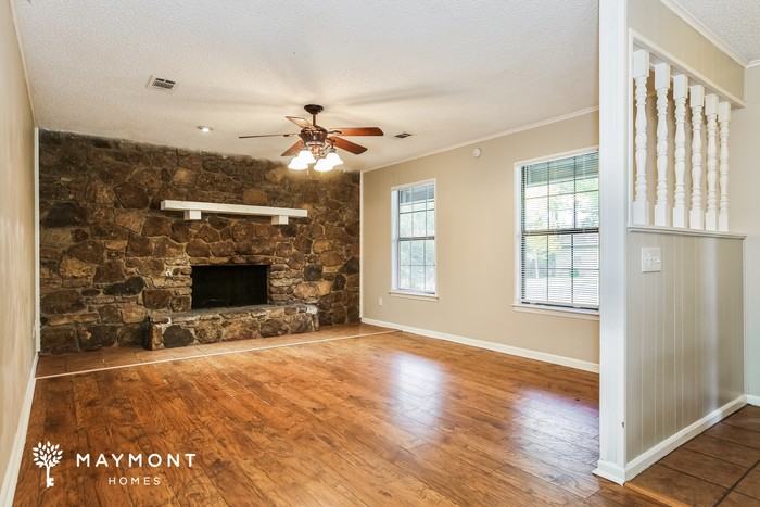 17 W Greenbrier - Photo 4 of 12