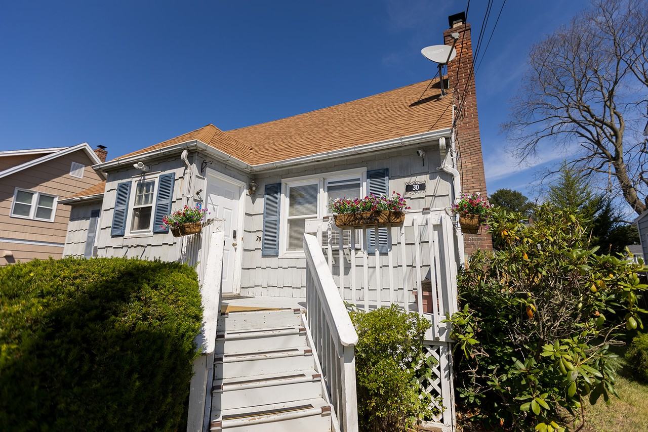 30 Florence Ave #NA - Photo 2 of 29