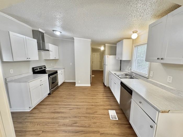 4472 Cedar Ridge Ln - Photo 7 of 25