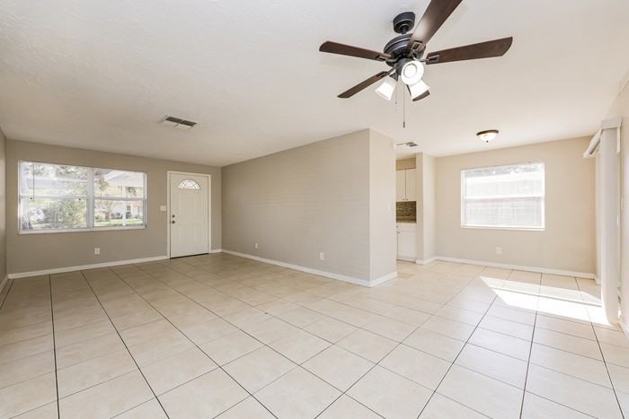 5448 63rd Way N - Photo 5 of 12