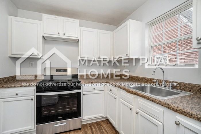 1320 Martin Luther King Jr Dr Sw - Photo 6 of 20