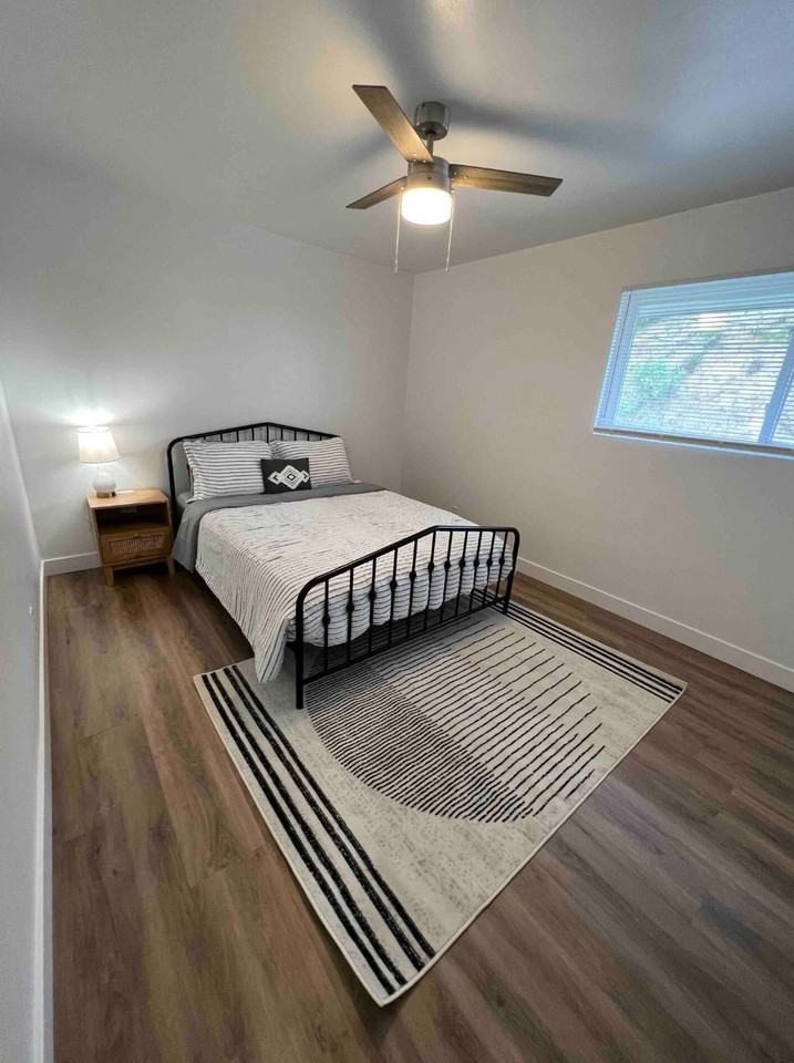 895 Buena Vista St #NA - Photo 2 of 10