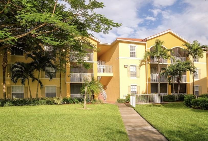 4105 Residence Drive #717