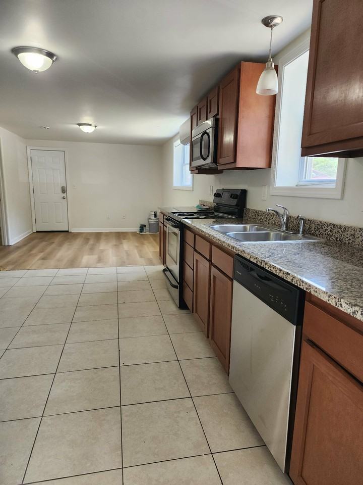 10 Pickett Rd #16 - Photo 3 of 9