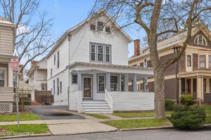 featured image of 559 Myrtle Avenue #6