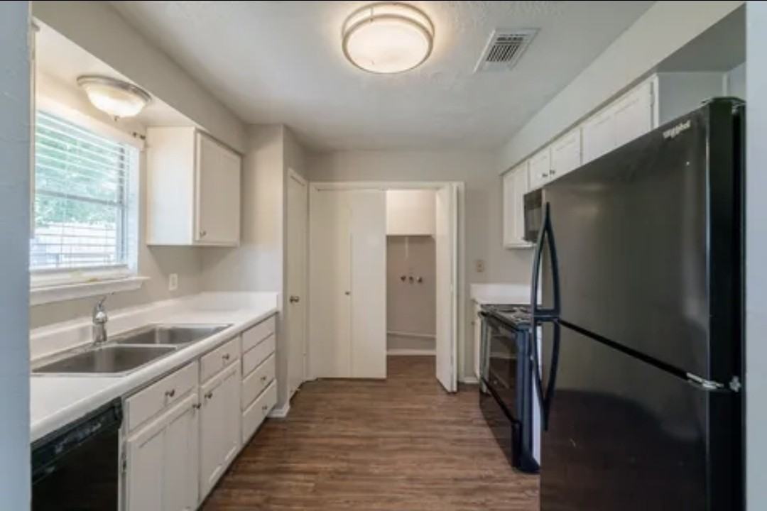 20422 Bishops Gate Ln #NA - Photo 3 of 11