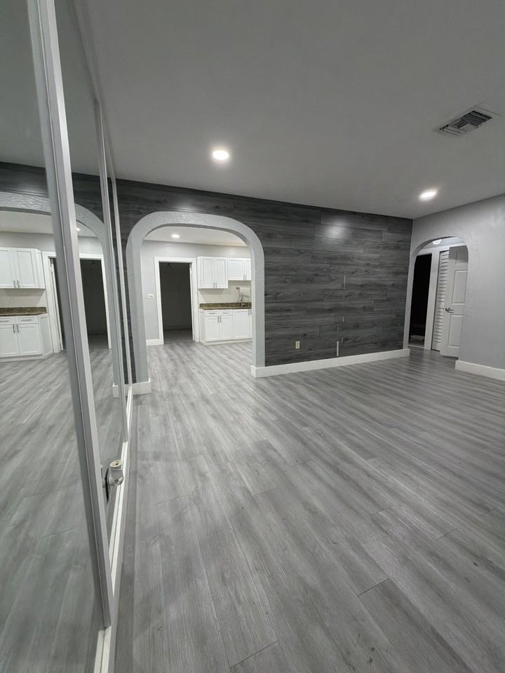 3565 Nw 81st Ter #NA - Photo 4 of 7