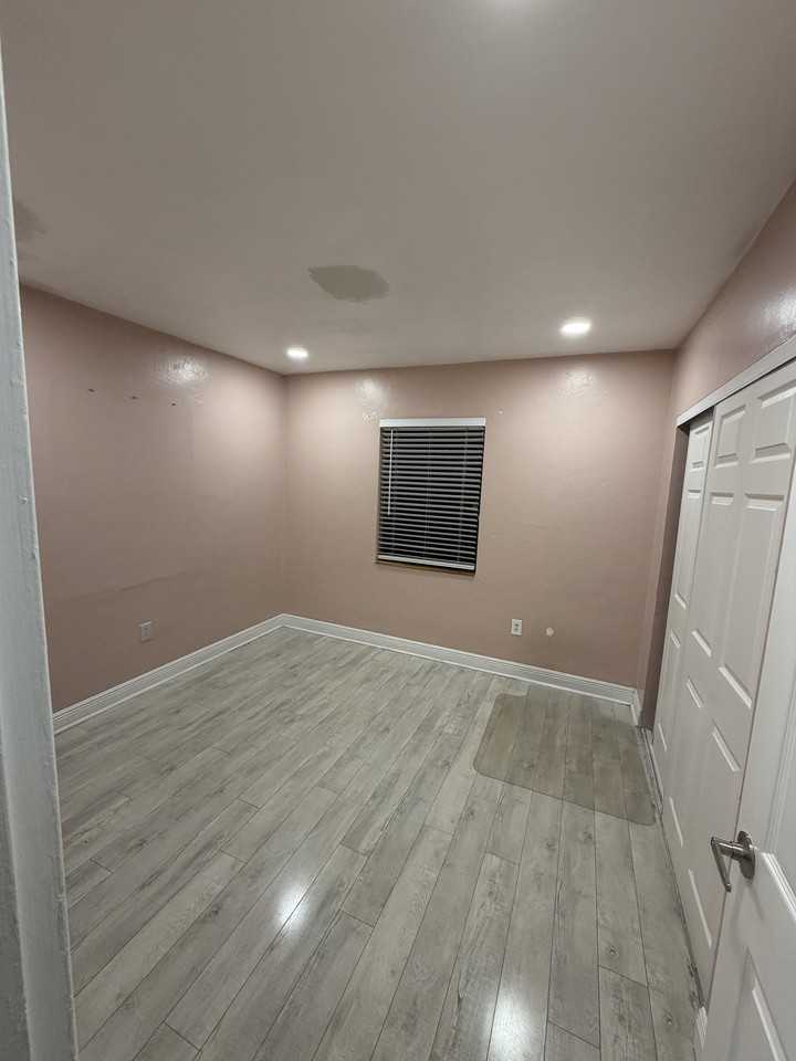 3565 Nw 81st Ter #NA - Photo 5 of 7