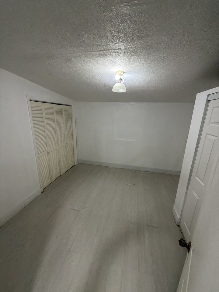 3565 Nw 81st Ter #NA - Photo 7 of 7