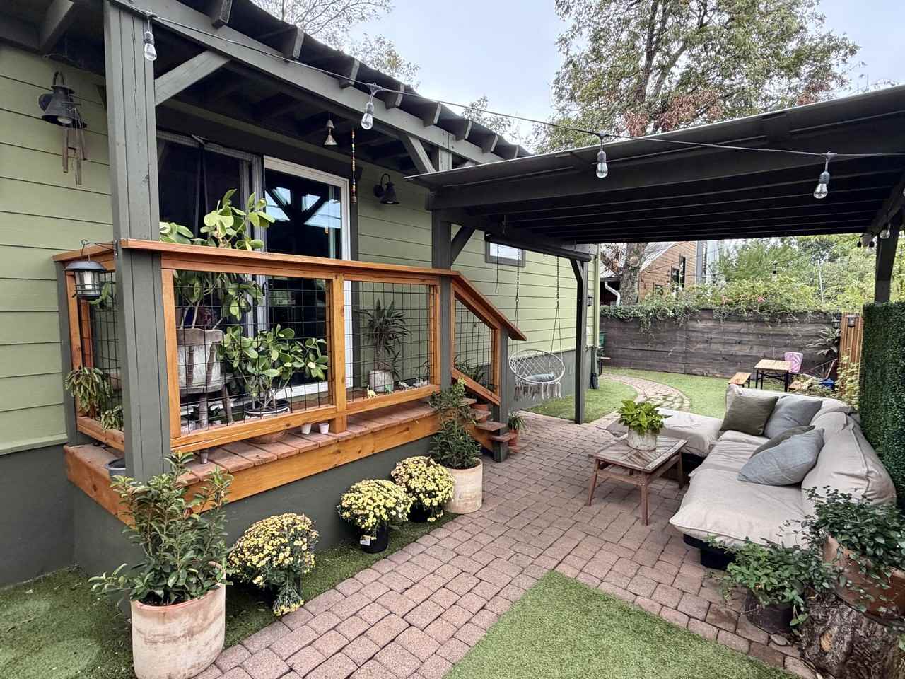 2201 E 20th St #NA - Photo 2 of 12