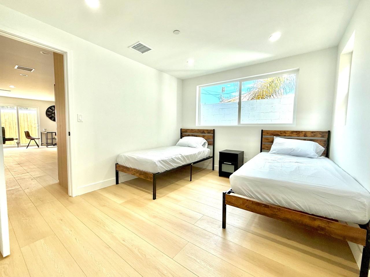 4511 Rosewood Avenue #1 - Photo 2 of 8