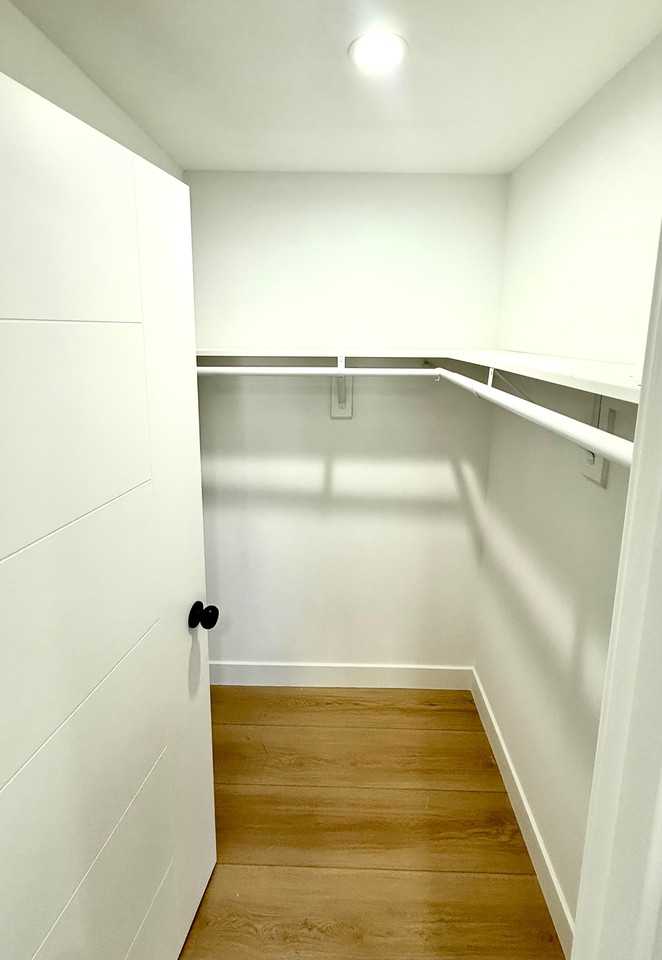 4511 Rosewood Avenue #1 - Photo 4 of 8